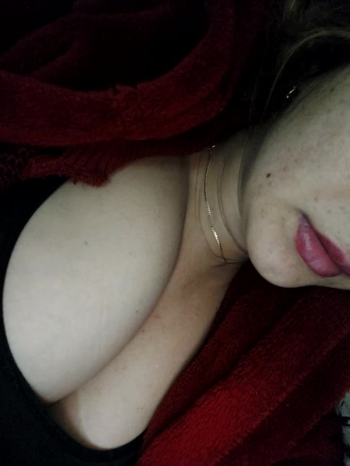 Amira_hoot 2023-12-26 06-18-49 310